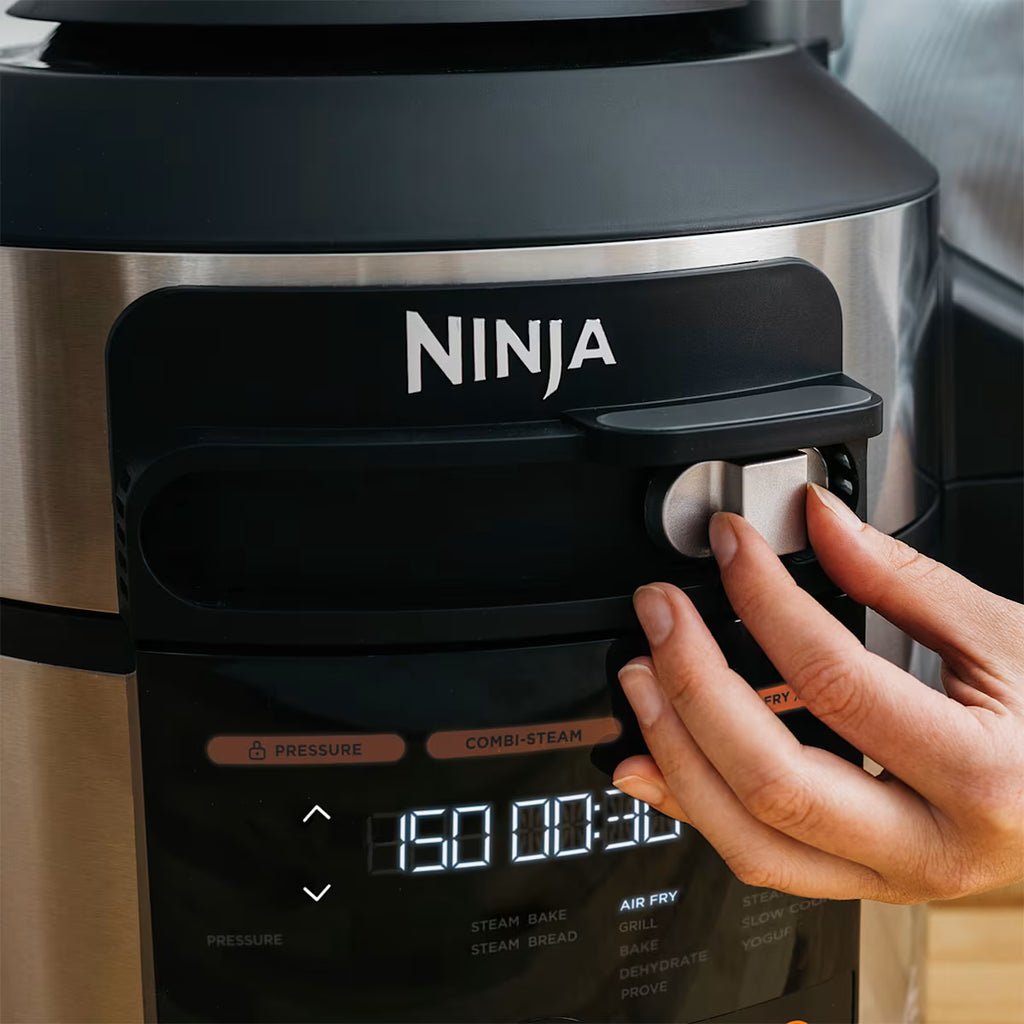 Ninja Foodi MAX 15-in-1 SmartLid 7.5L Multi-Cooker OL750UK & Accessories Exclusive Bundle