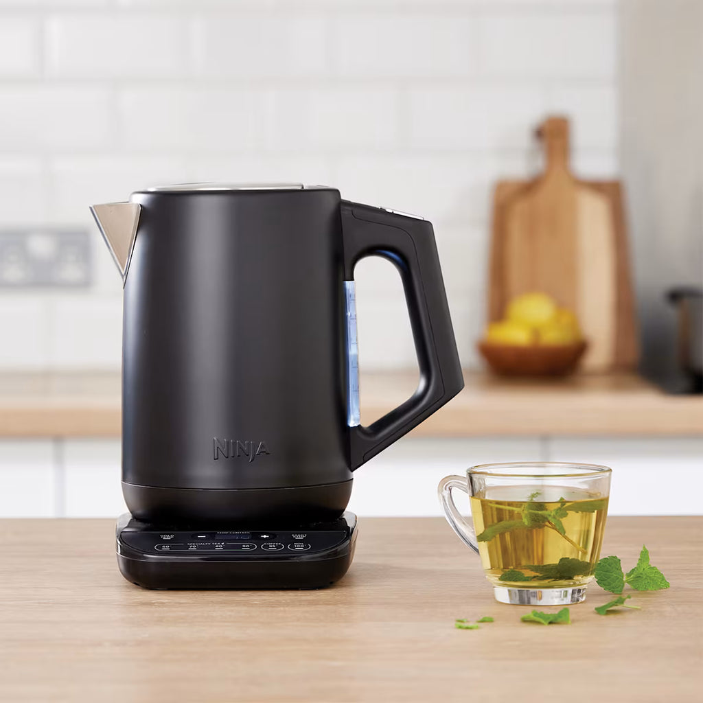 Ninja Black Perfect Temperature Kettle, Rapid Boil ¨C KT200UK