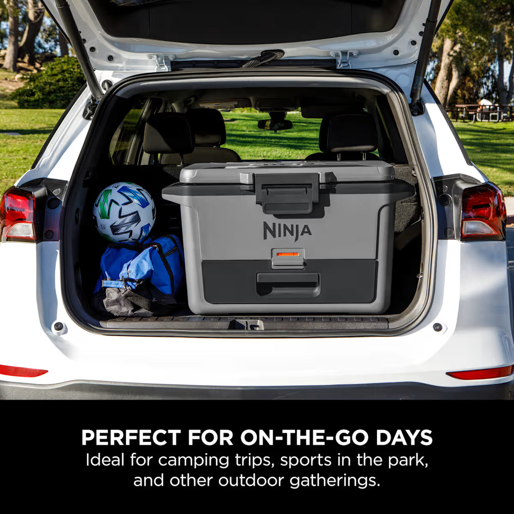 Ninja FrostVault 50QT/47L Cooler, Ice Pack & Thirsti Bottle Bundle