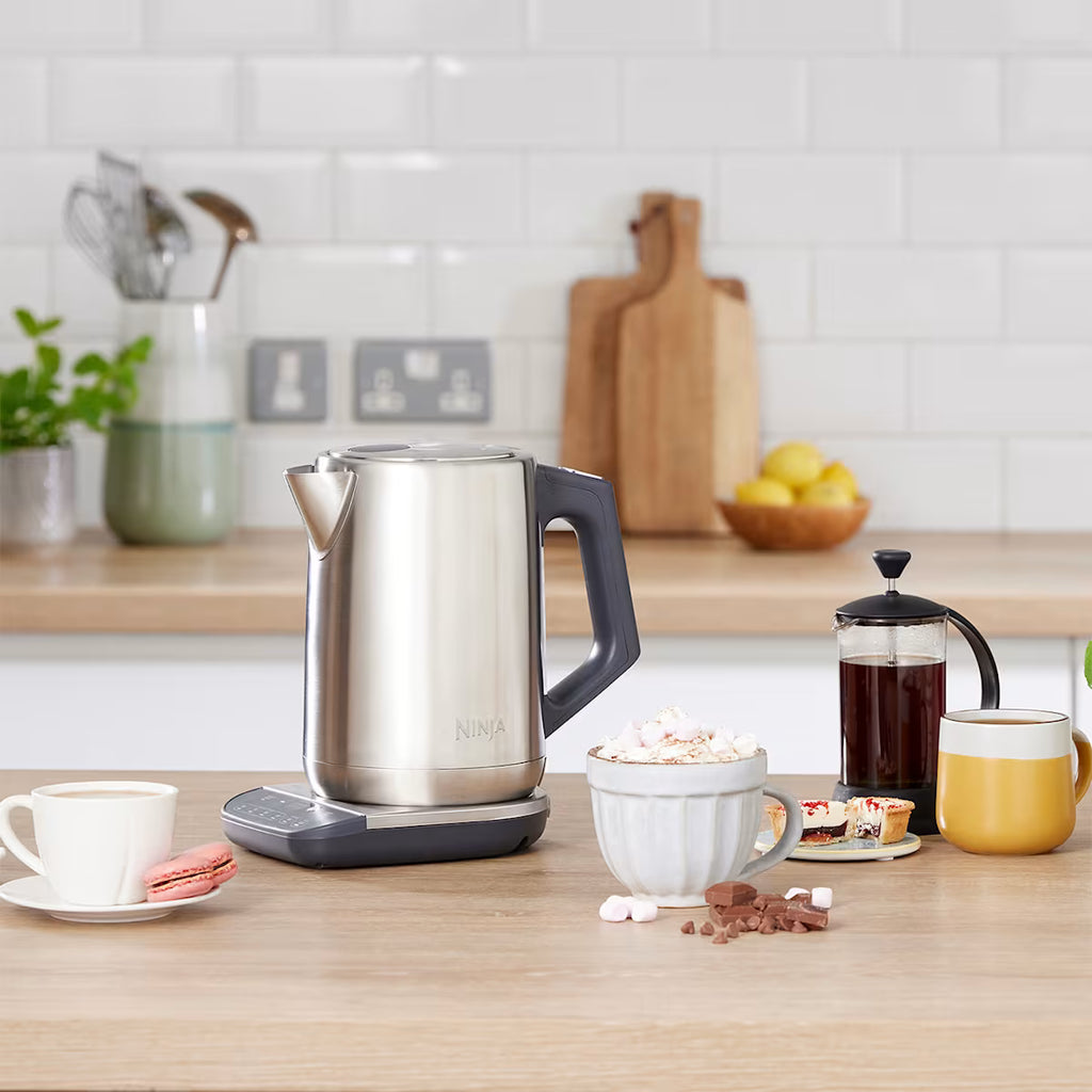 Ninja Stainless Steel Perfect Temperature Kettle, Rapid Boil ¨C KT201UK