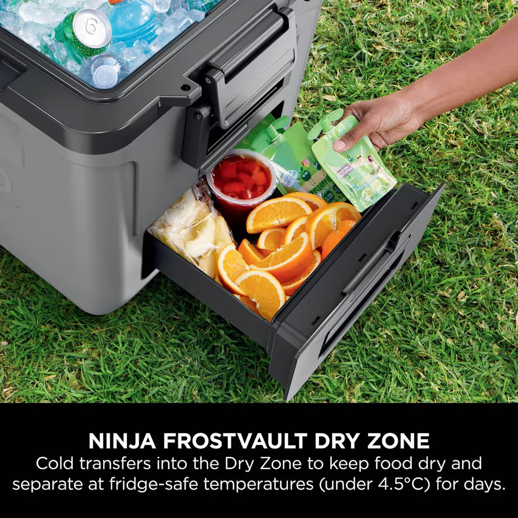 Ninja FrostVault 30QT/28L Wheeled Cooler, Ice Pack & Thirsti Bottle Bundle