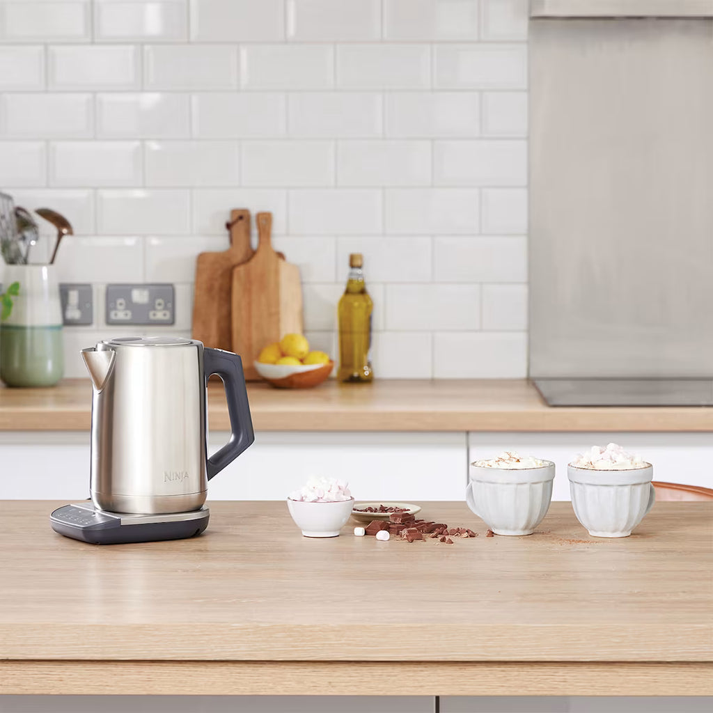 Ninja Stainless Steel Perfect Temperature Kettle, Rapid Boil ¨C KT201UK