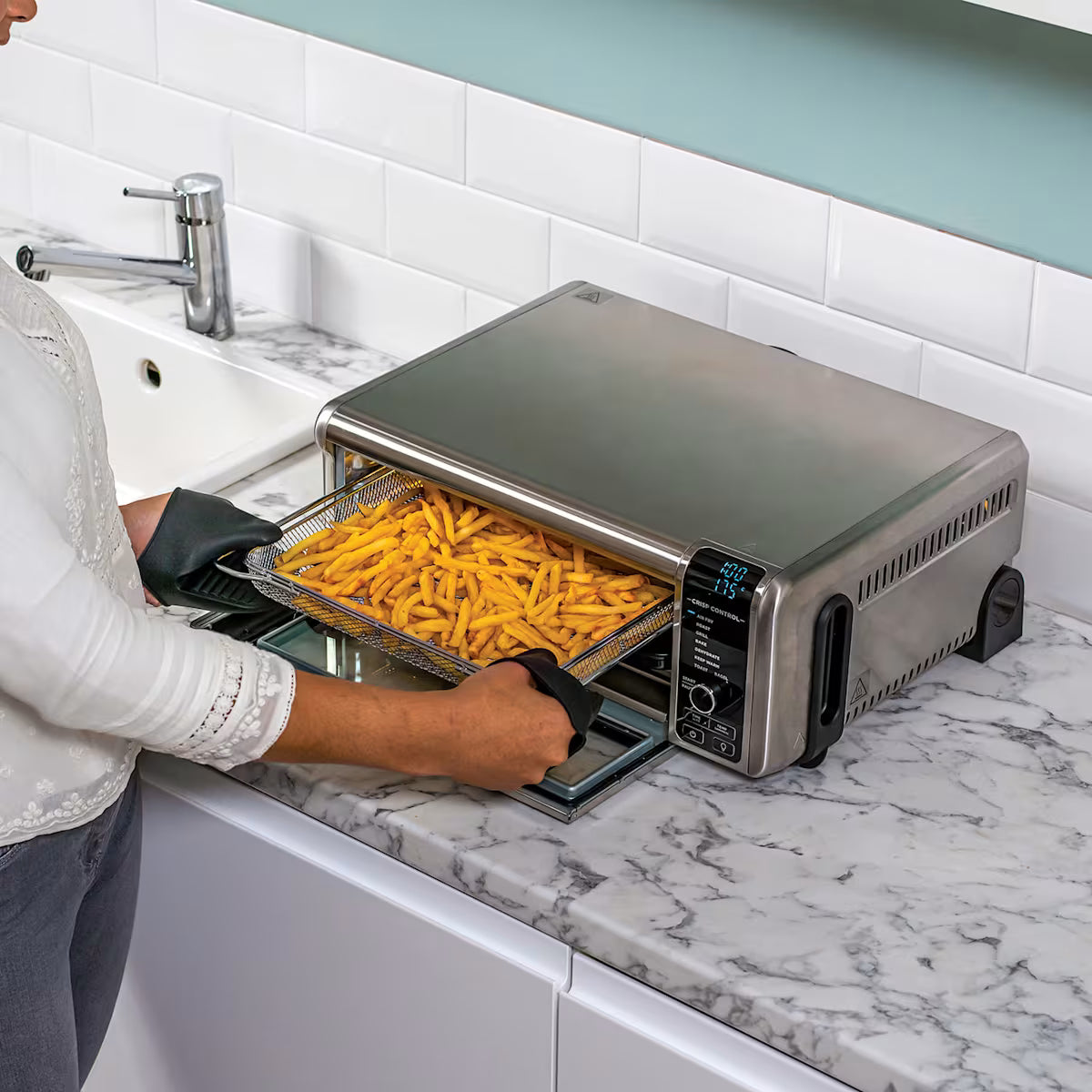 Ninja Foodi 8-in-1 Flip Mini Oven SP101UK